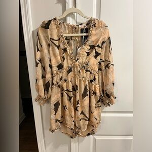 Boutique Romper floral open back